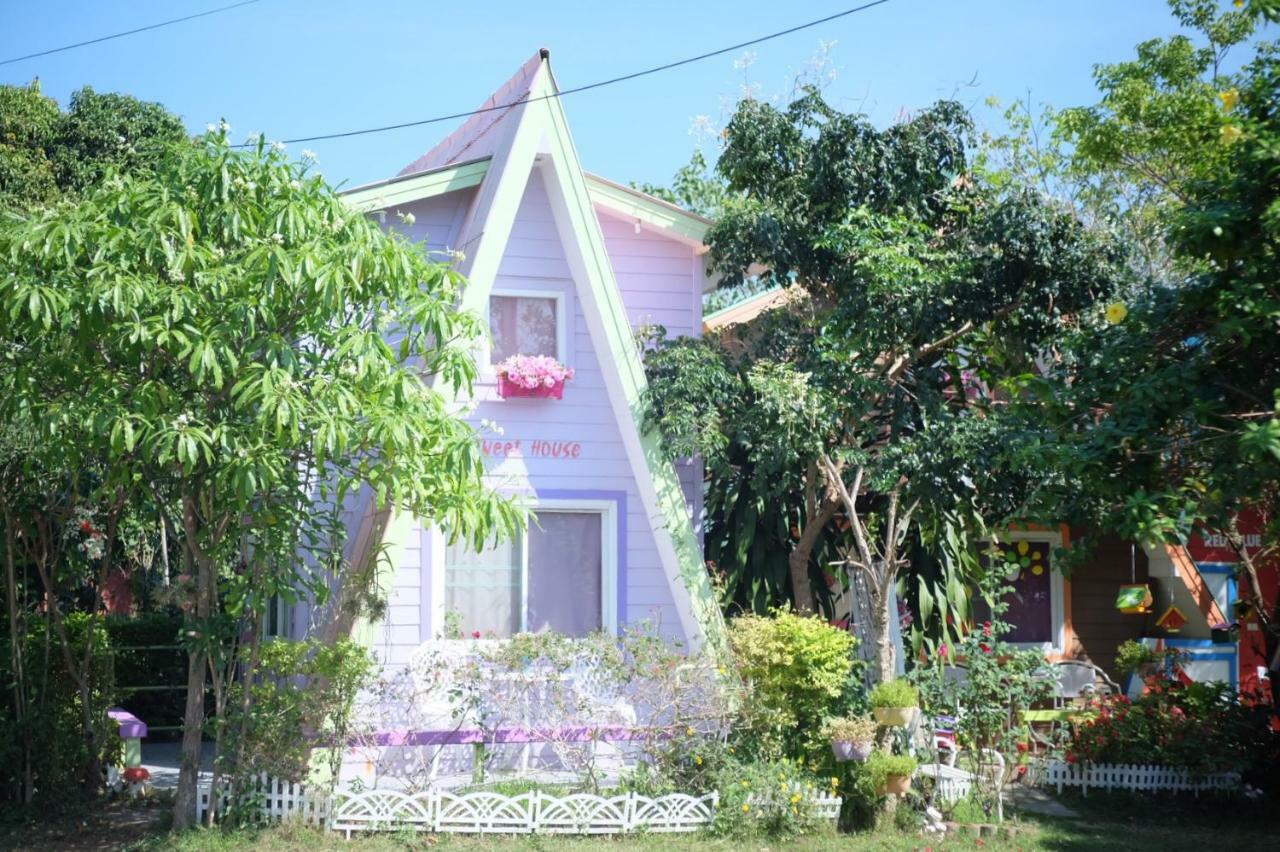 A Houses Homestay Nakhon Ratchasima Bagian luar foto