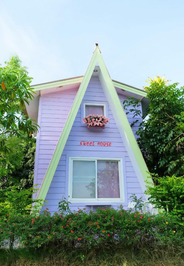 A Houses Homestay Nakhon Ratchasima Bagian luar foto