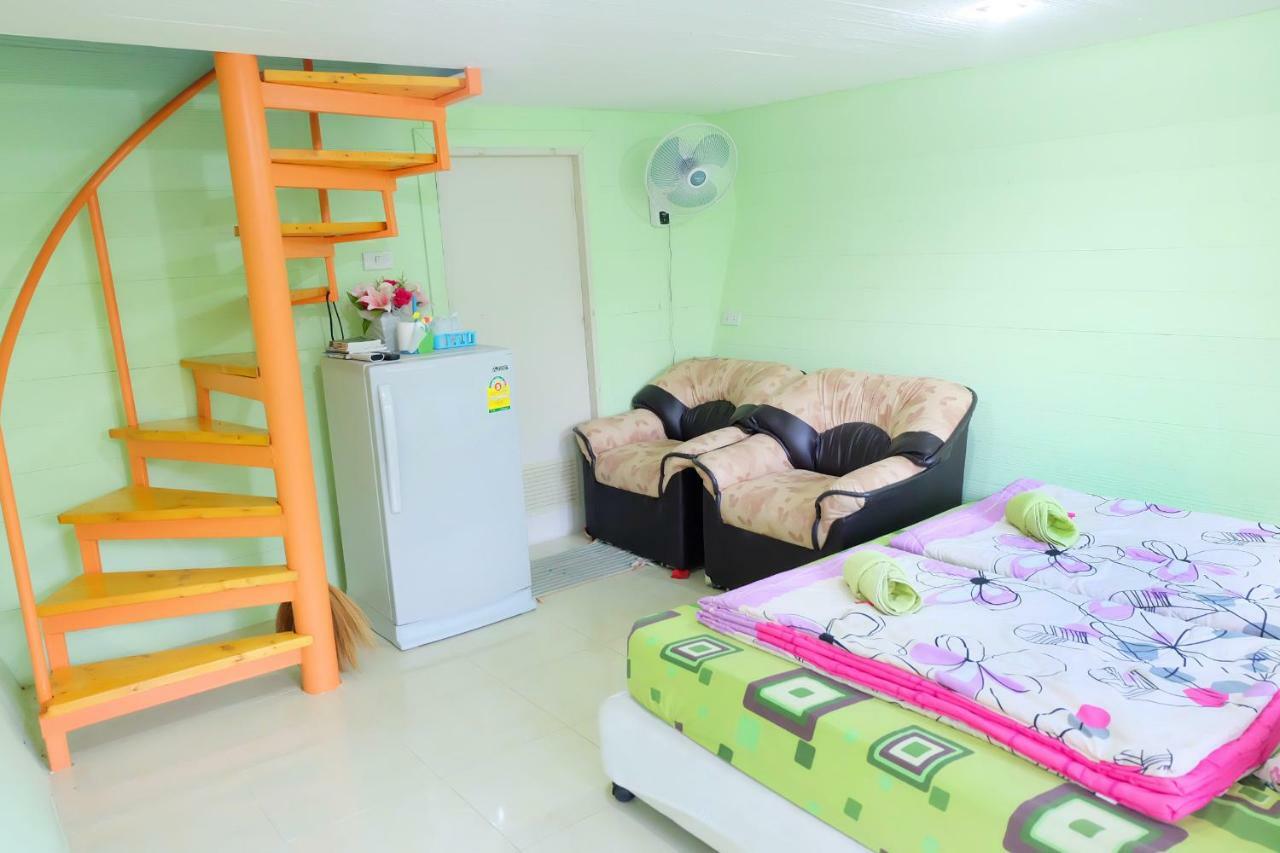 A Houses Homestay Nakhon Ratchasima Bagian luar foto